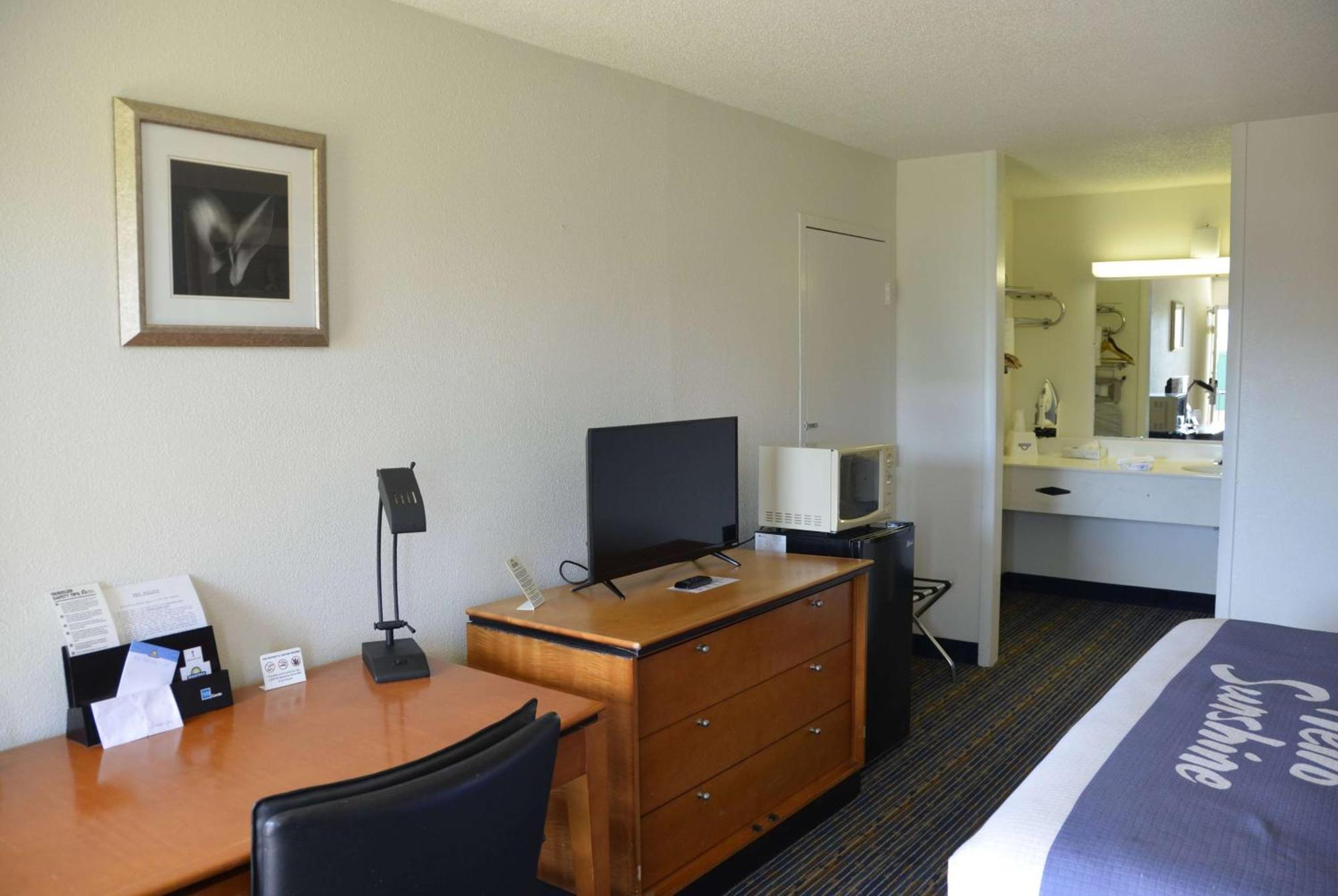 Days Inn By Wyndham Luray Shenandoah Dış mekan fotoğraf