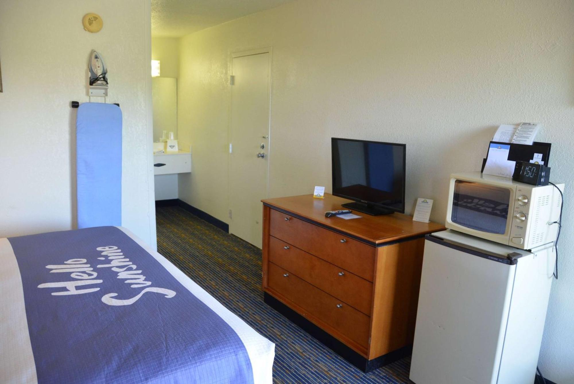 Days Inn By Wyndham Luray Shenandoah Dış mekan fotoğraf