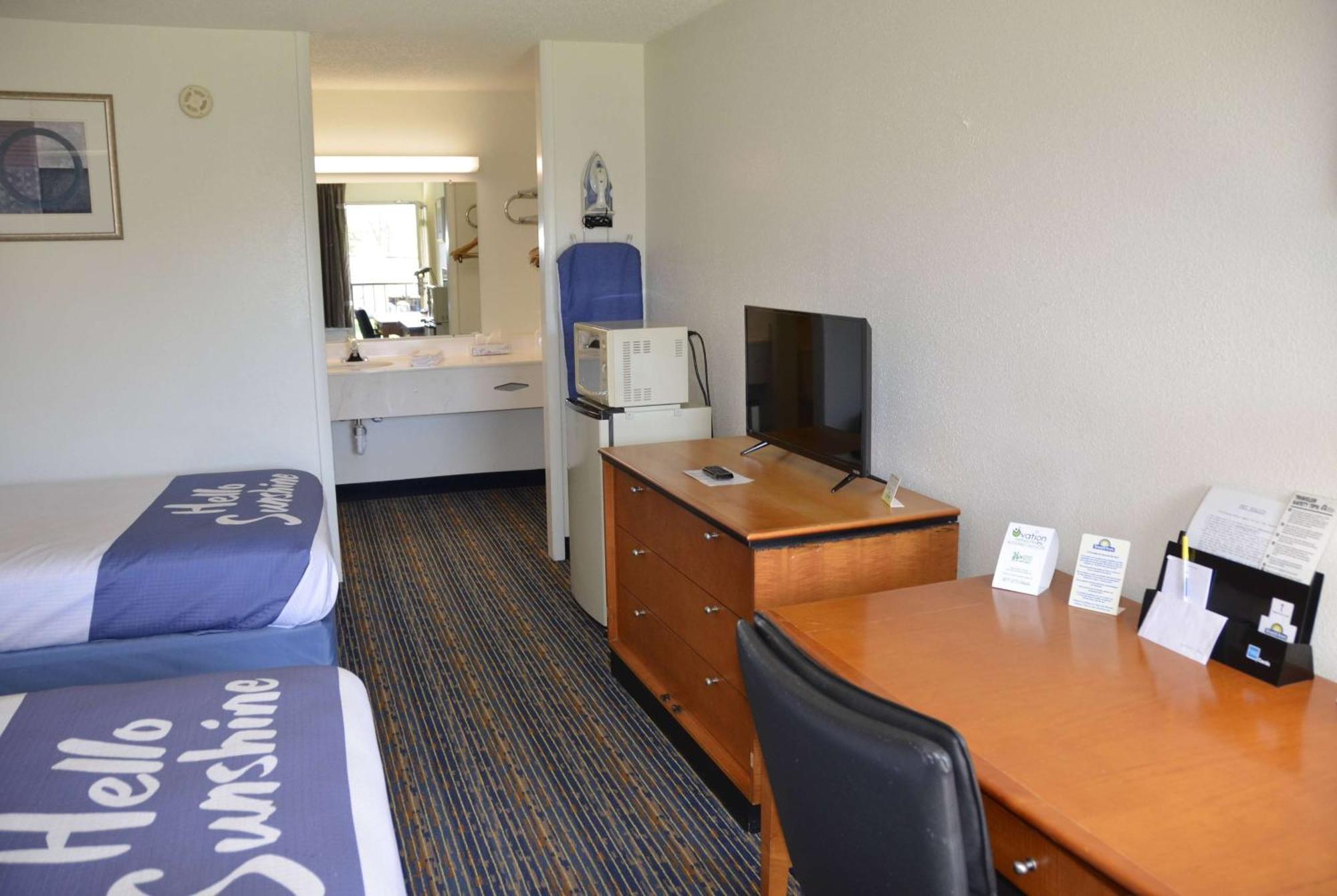 Days Inn By Wyndham Luray Shenandoah Dış mekan fotoğraf