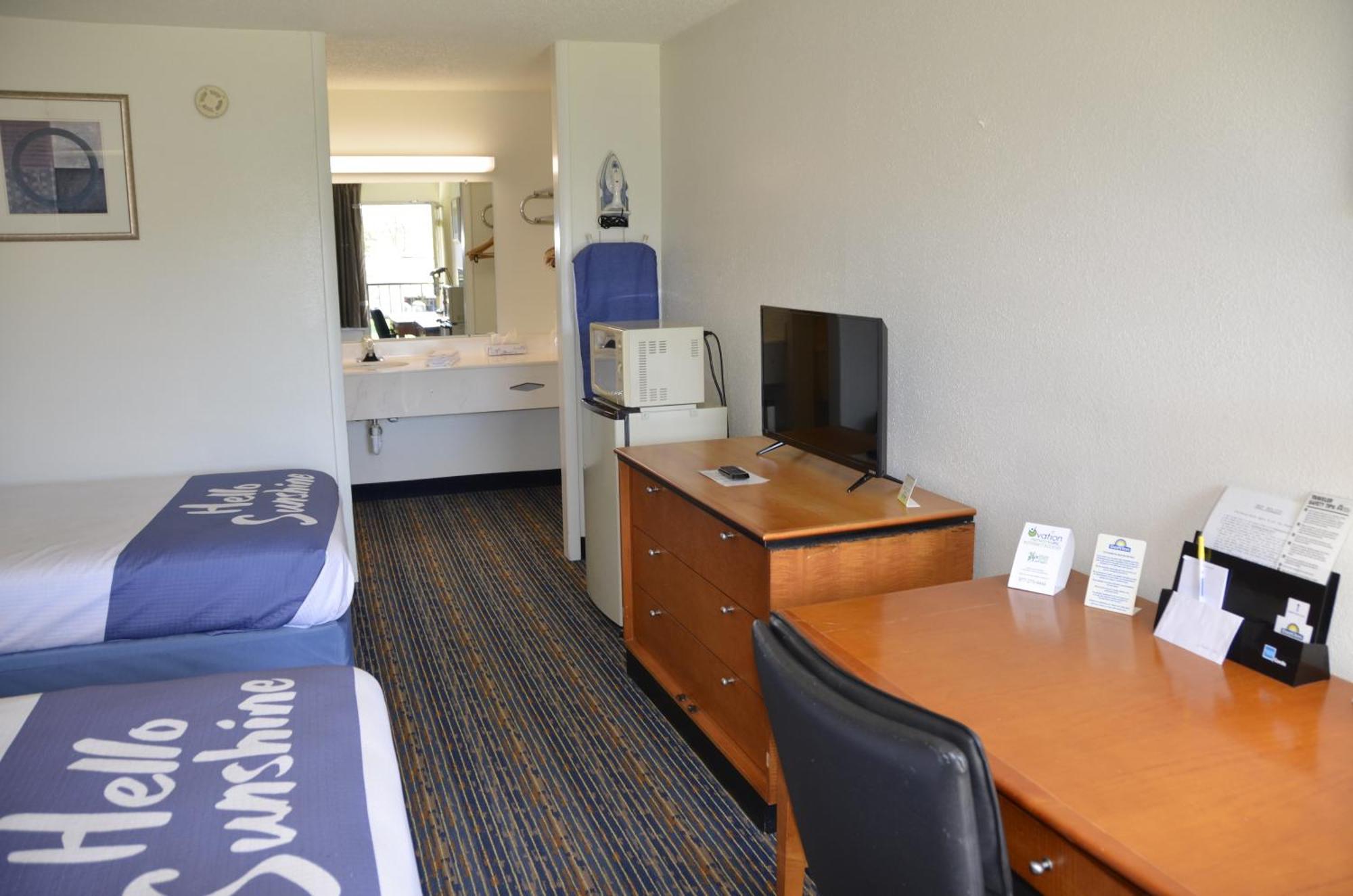 Days Inn By Wyndham Luray Shenandoah Dış mekan fotoğraf